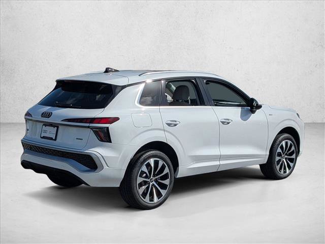 New 2026 Audi Q3 quattro 2.0T image 2