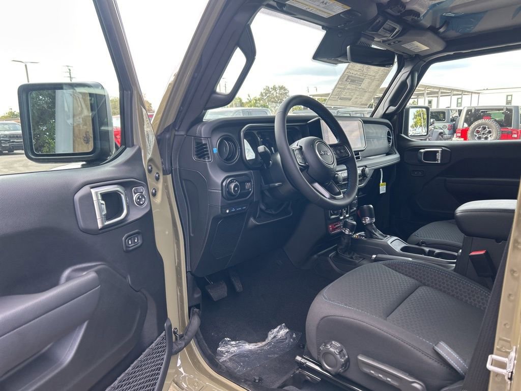 New 2025 Jeep Wrangler Unlimited Rubicon 4xe w/ Safety Group image 10