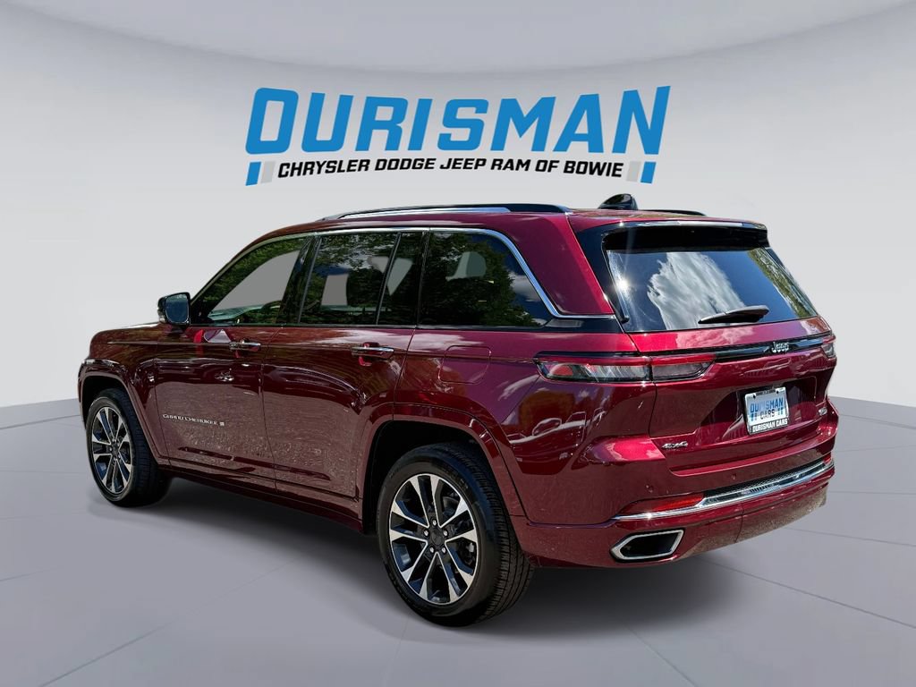 Used 2023 Jeep Grand Cherokee Overland AWD/4WD image 4