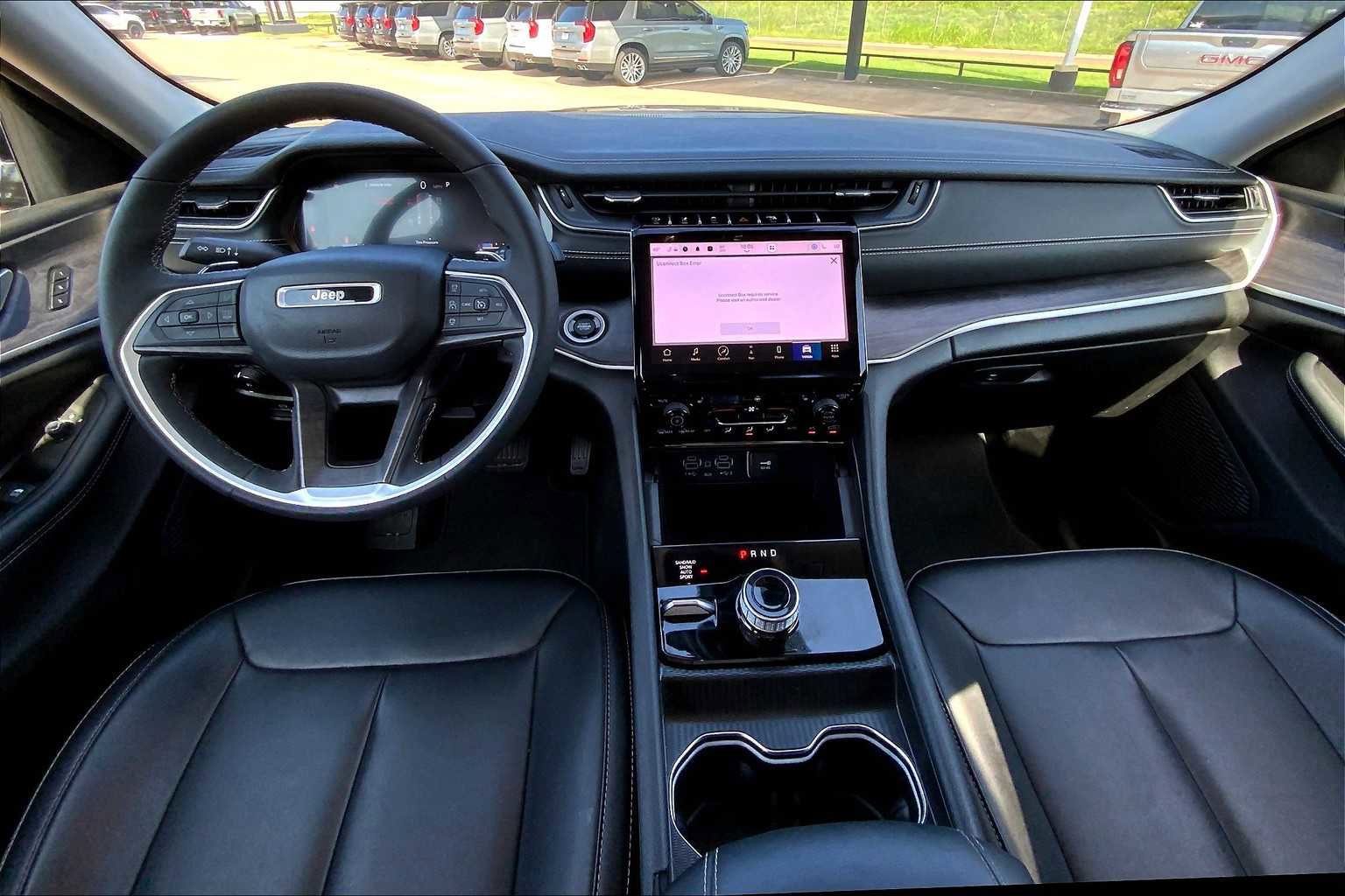 Used 2024 Jeep Grand Cherokee Limited image 13