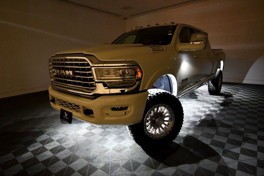 Used 2024 RAM 2500 Limited image 3