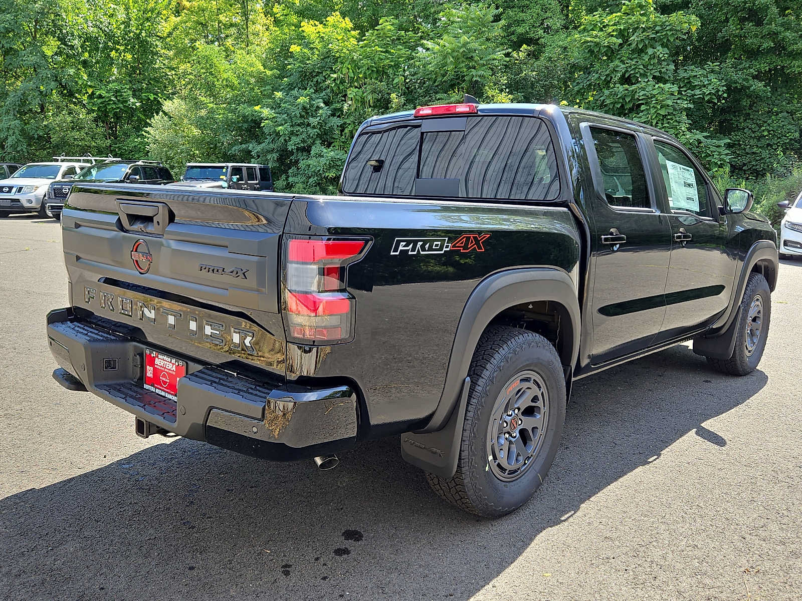 New 2026 Nissan Frontier PRO-4X w/ Tow Package AWD/4WD image 4