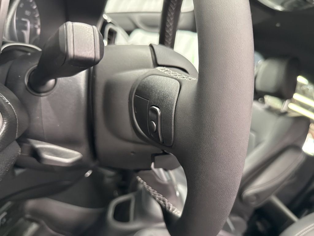 New 2026 Chrysler Pacifica Select image 17