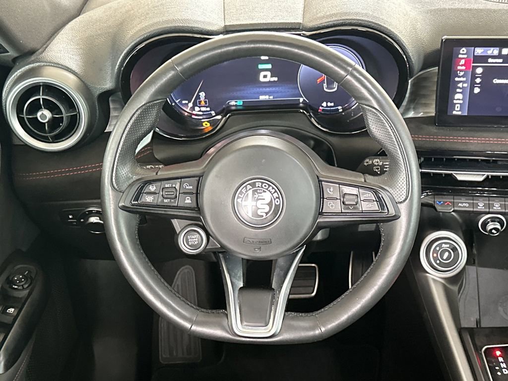 Used 2024 Alfa Romeo Tonale Veloce image 16