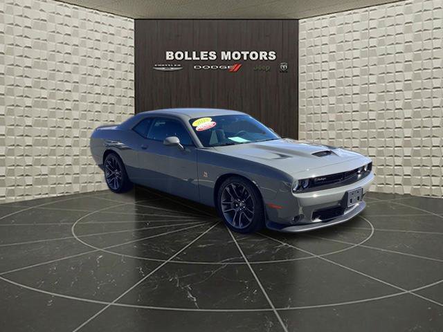 Used 2023 Dodge Challenger R/T Scat Pack RWD image 2