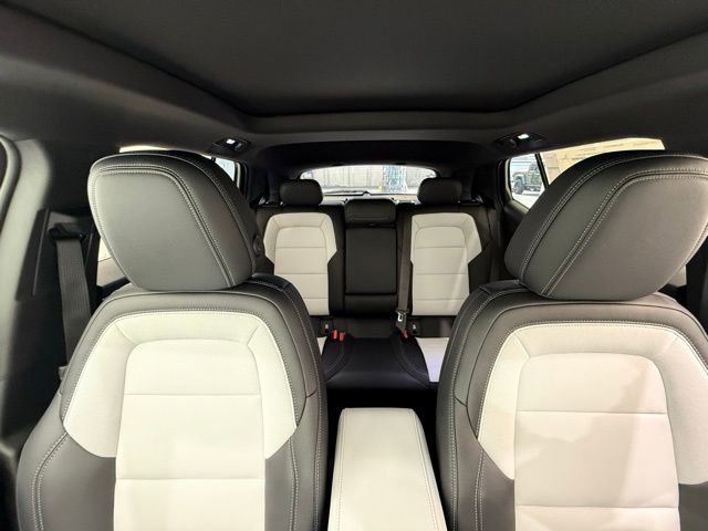 New 2026 Chevrolet Equinox EV LT FWD image 29