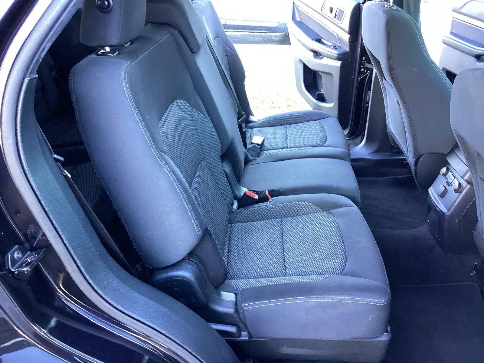 Used 2019 Ford Explorer XLT w/ Equipment Group 201A image 21