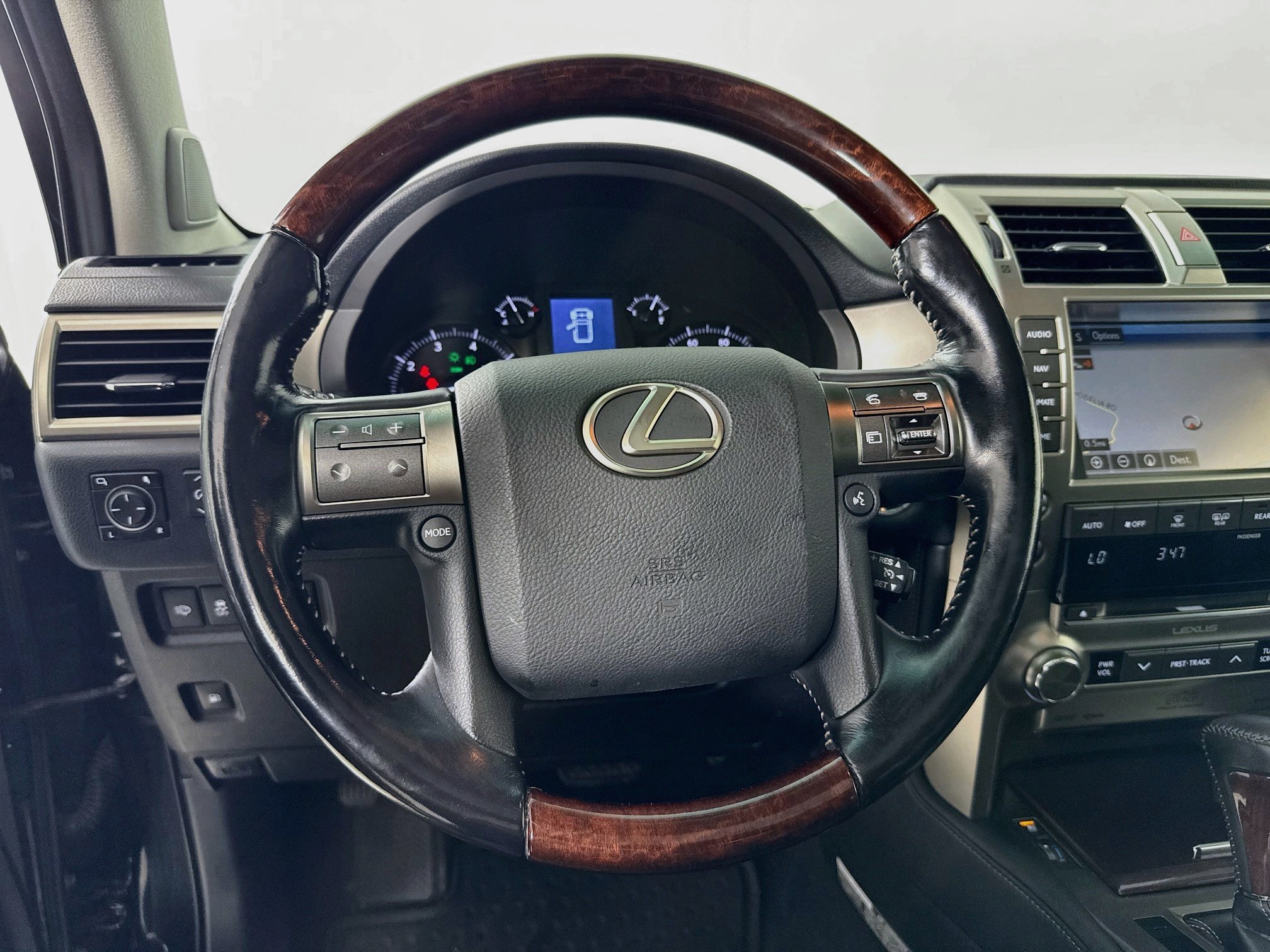Used 2015 Lexus GX 460 Luxury AWD/4WD image 12