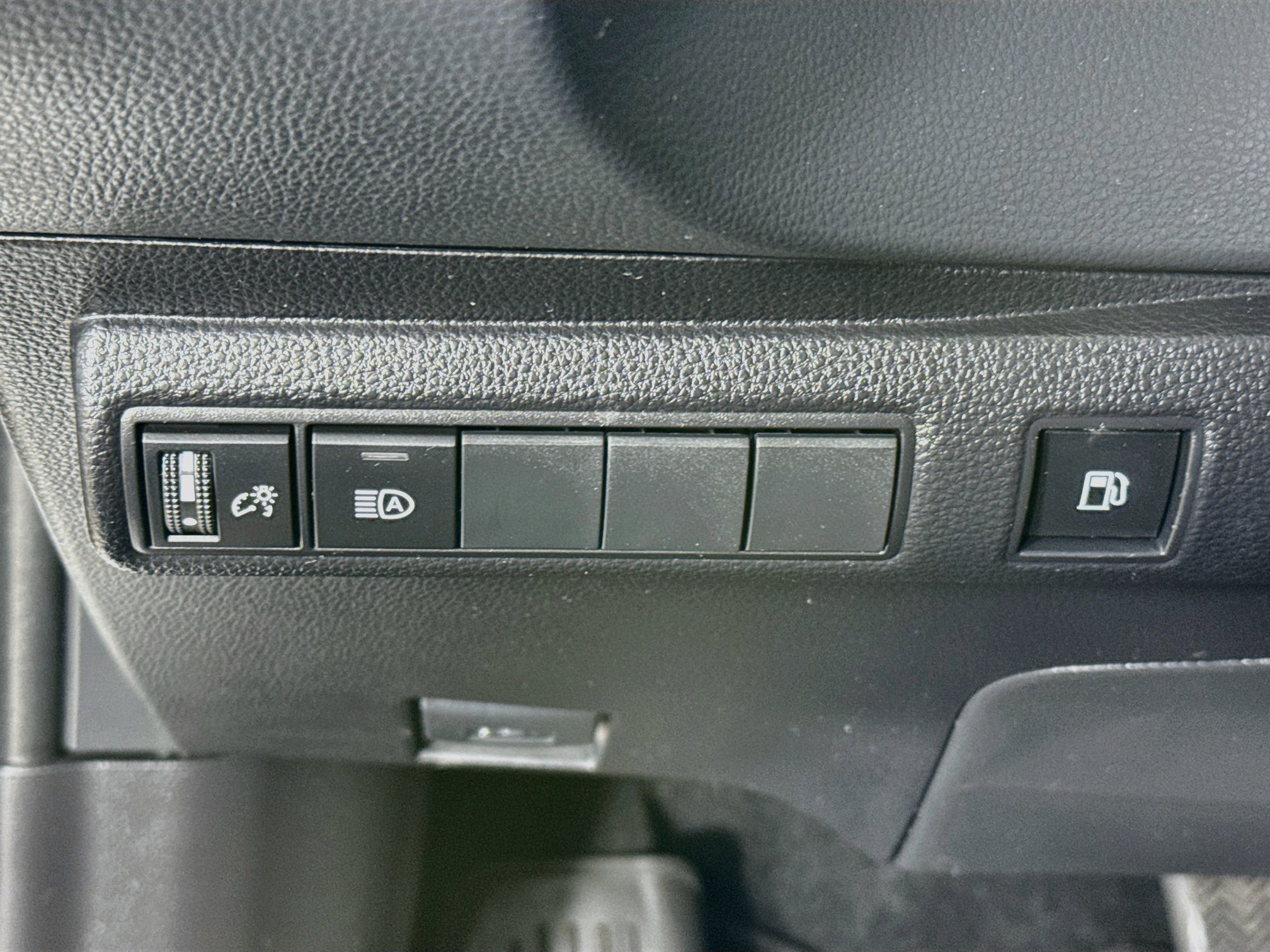 Certified 2022 Toyota Corolla LE FWD image 12