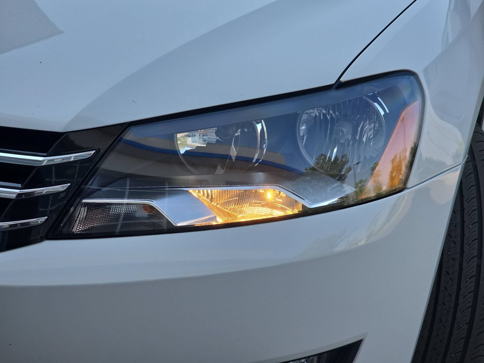 Used 2015 Volkswagen Passat 1.8T SEL Premium FWD image 33