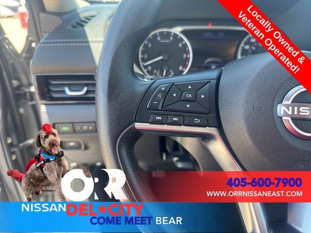 Used 2025 Nissan Sentra SV FWD image 22