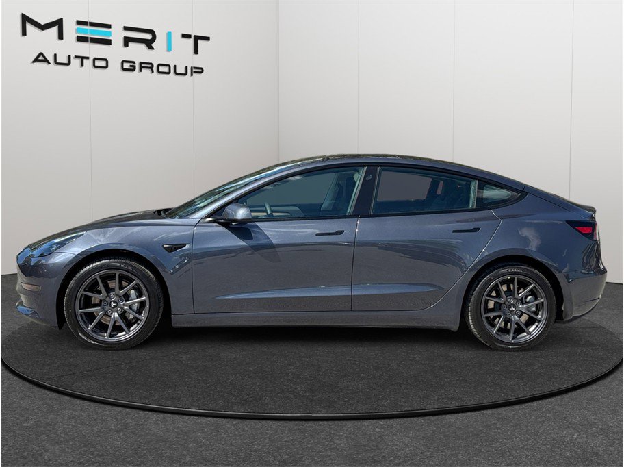 Used 2023 Tesla Model 3 Standard Range RWD image 5