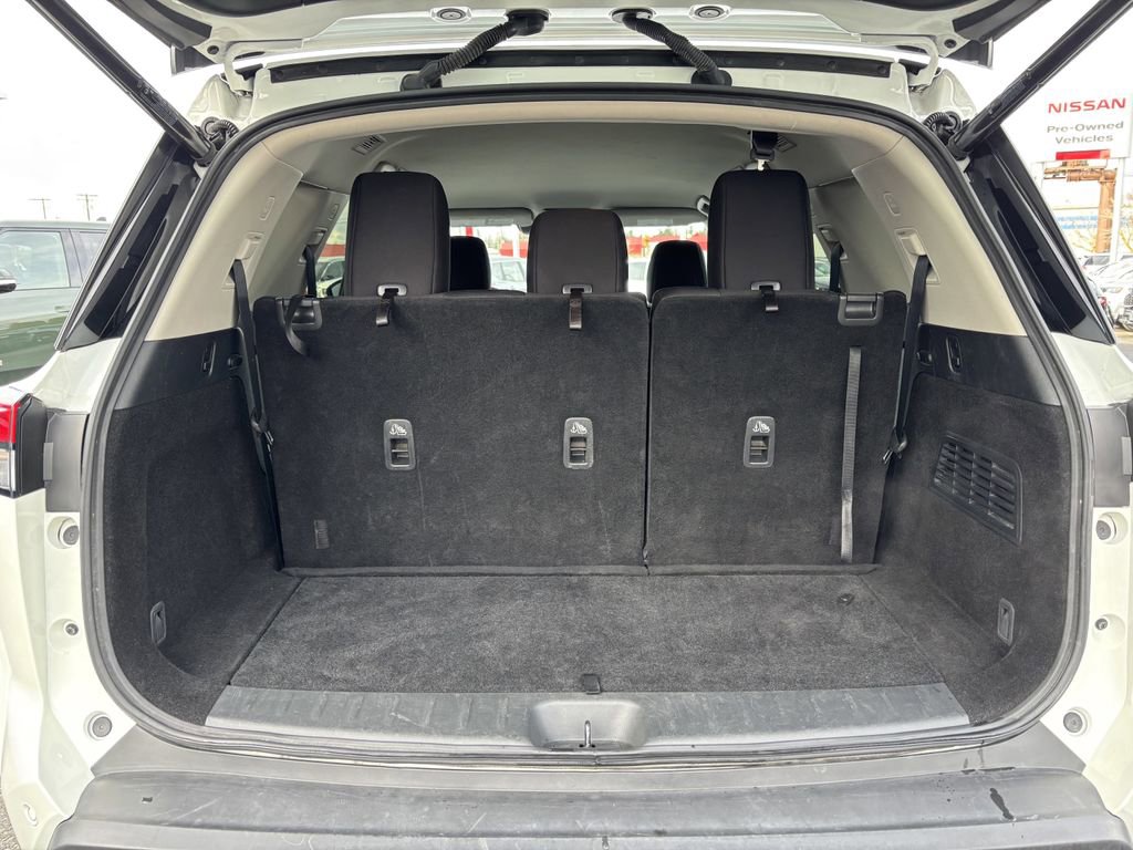 Used 2025 Nissan Pathfinder SV AWD/4WD image 29