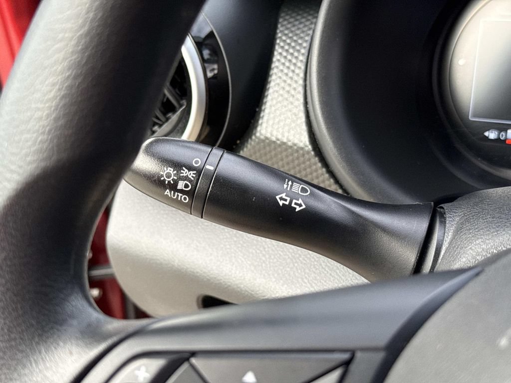 Used 2022 Nissan Kicks SV FWD image 37