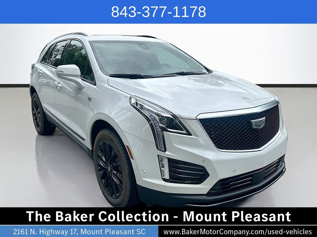 Used 2026 Cadillac XT5 Sportv w/ LPO, Onyx Lite Package AWD/4WD image 3