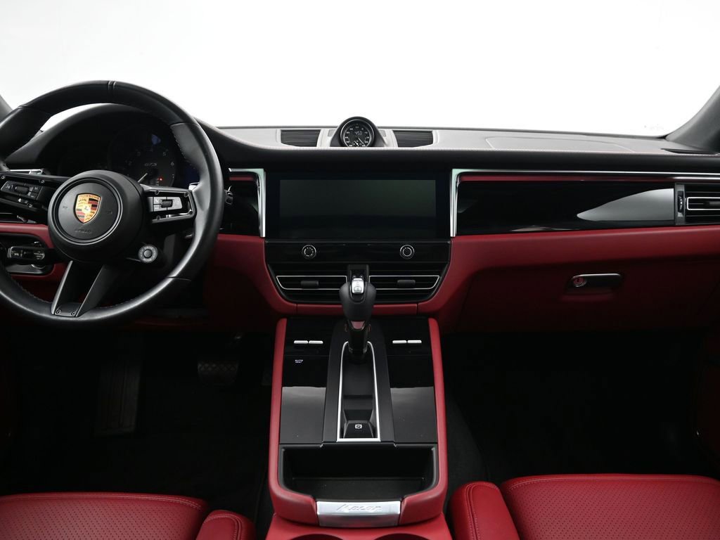 Certified 2022 Porsche Macan GTS AWD/4WD image 9