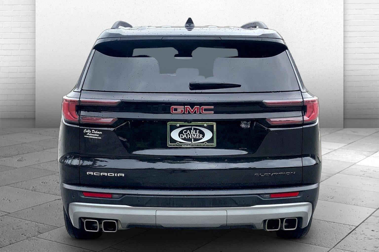 Used 2025 GMC Acadia Elevation FWD image 3