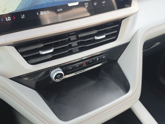 Certified 2025 Ford Explorer Active w/ Active Comfort Package RWD image 27