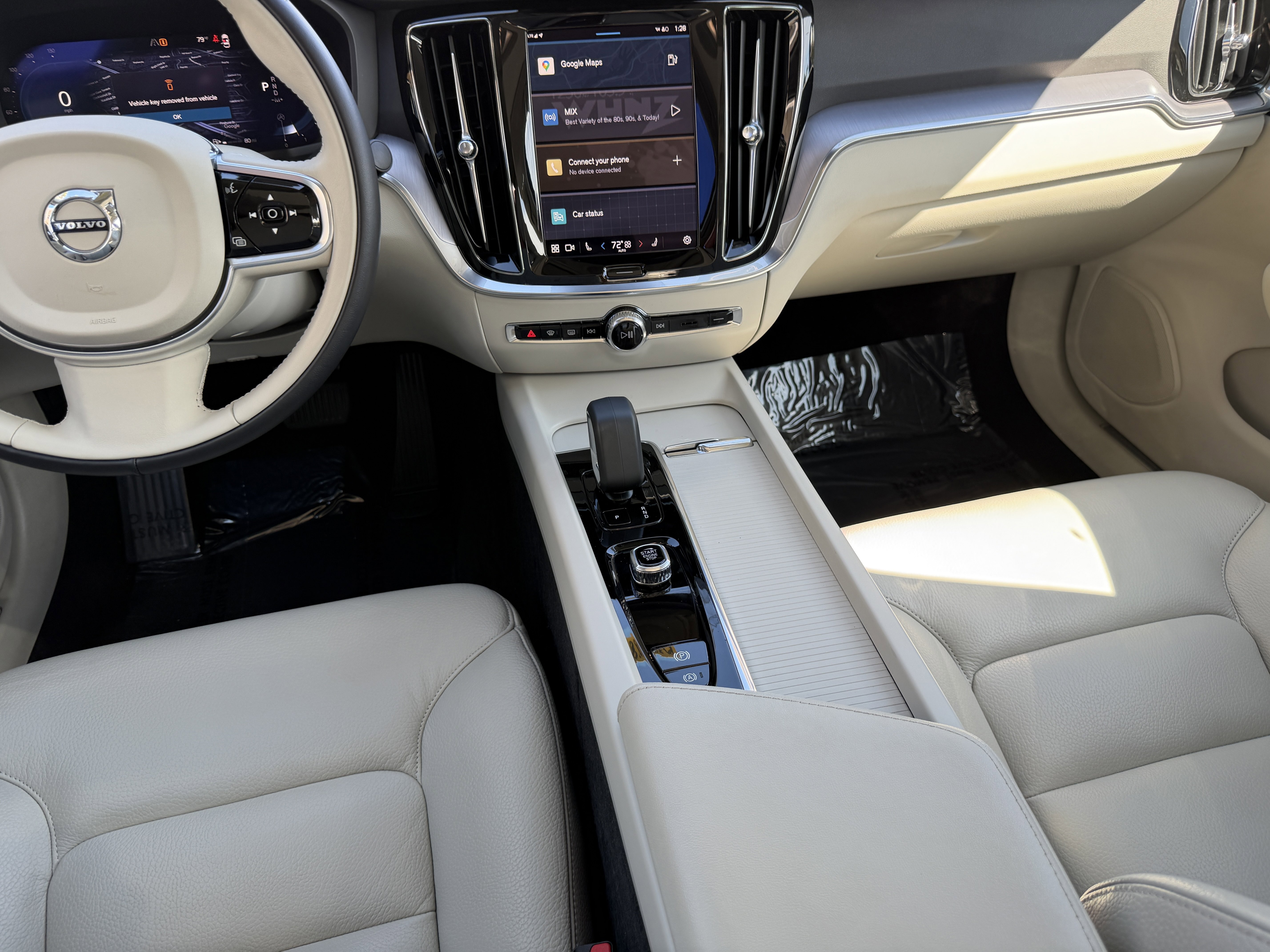 Certified 2025 Volvo S60 B5 Core image 13