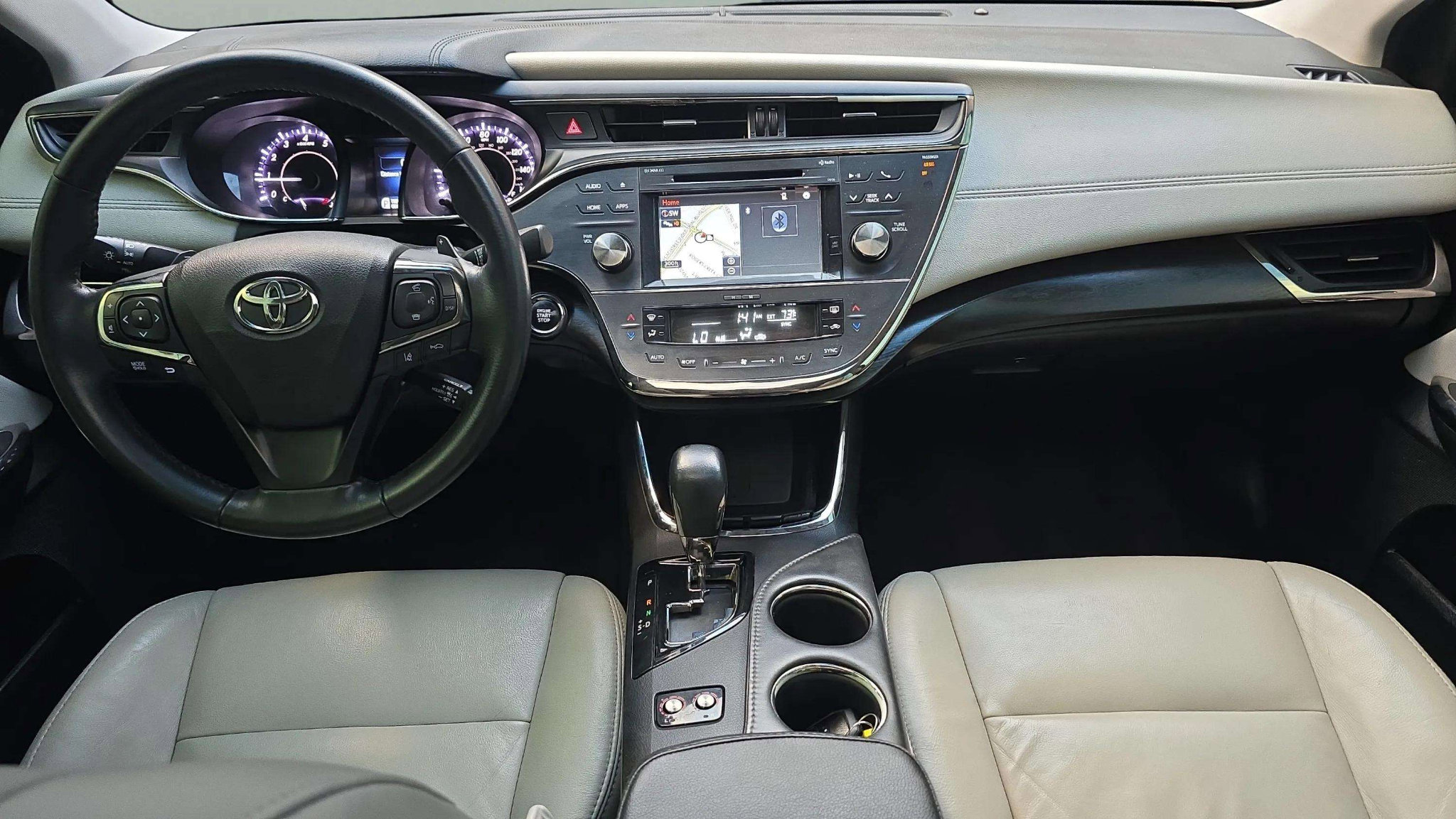 Used 2018 Toyota Avalon XLE Premium image 39