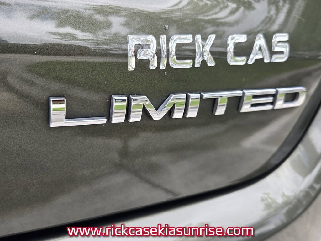 Used 2018 Jeep Compass Limited w/ Navigation Group image 16