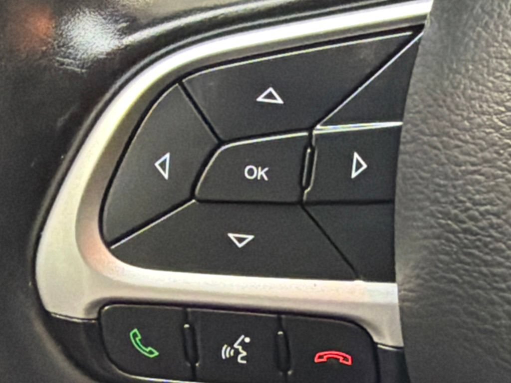 Used 2020 Jeep Compass Sport w/ Cold Weather Group FWD image 21
