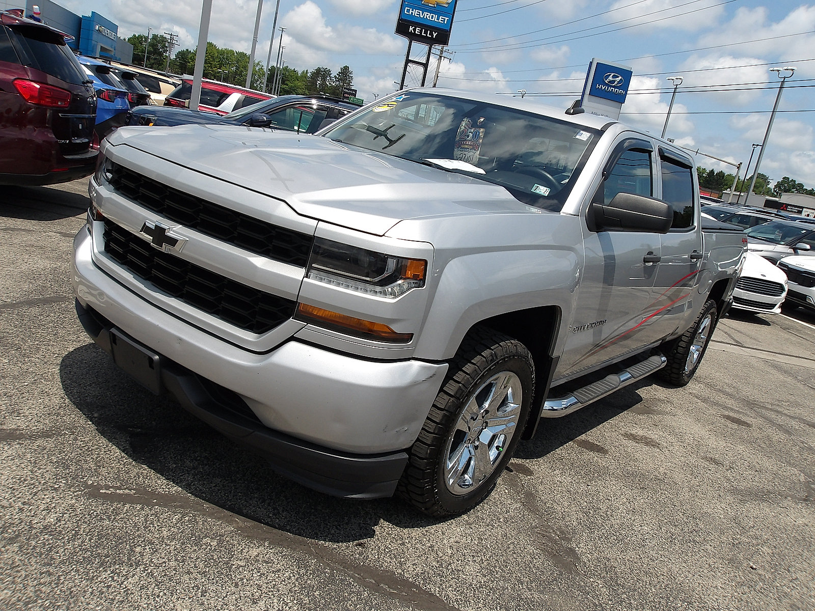 Used 2018 Chevrolet Silverado 1500 Custom w/ Custom Value Package AWD/4WD image 3