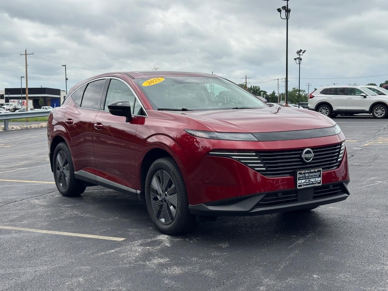 Used 2025 Nissan Murano SL AWD/4WD image 2