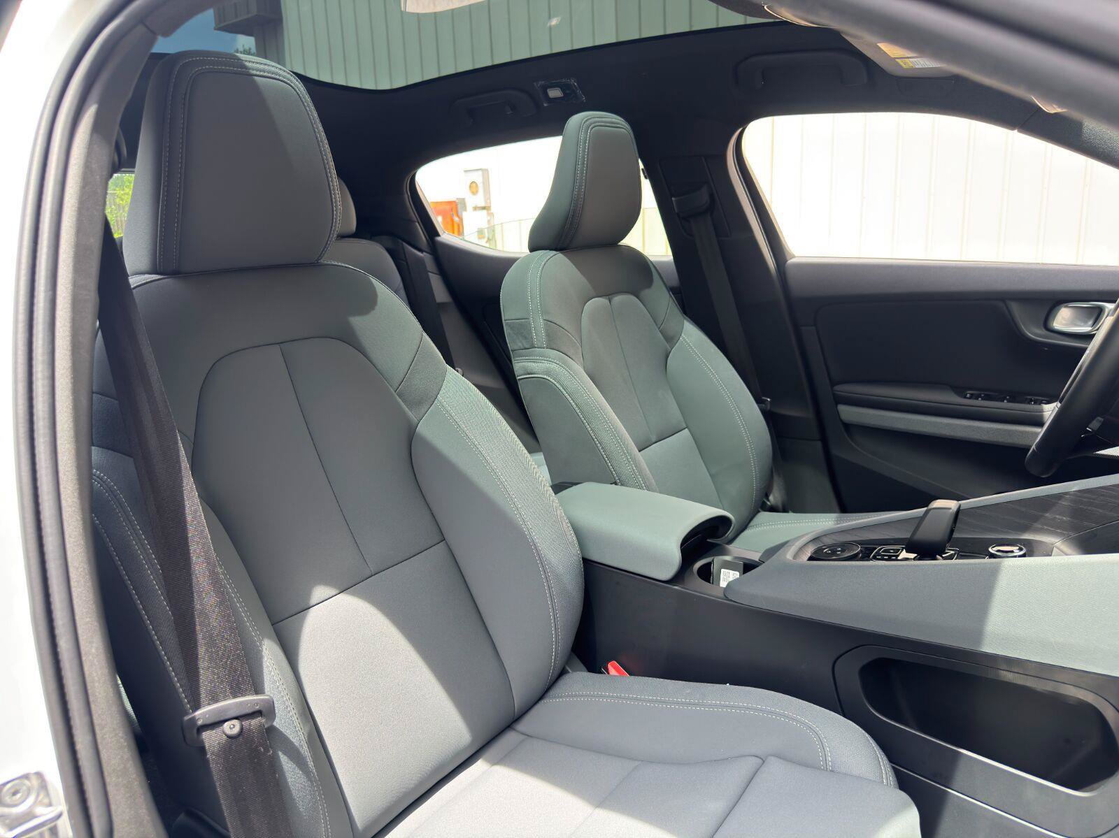 Used 2021 Polestar Polestar 2 AWD/4WD image 34