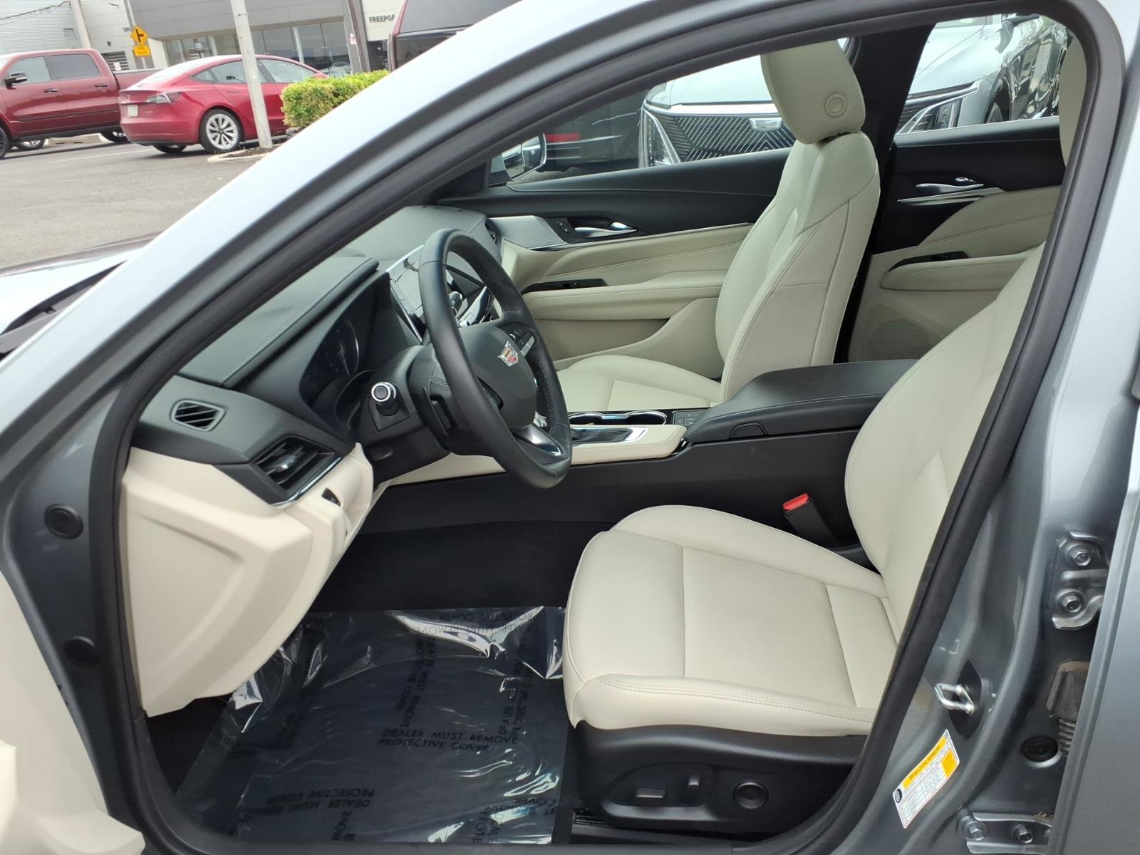 Certified 2023 Cadillac CT4 Luxury w/ Sun And Sound Package AWD/4WD image 18