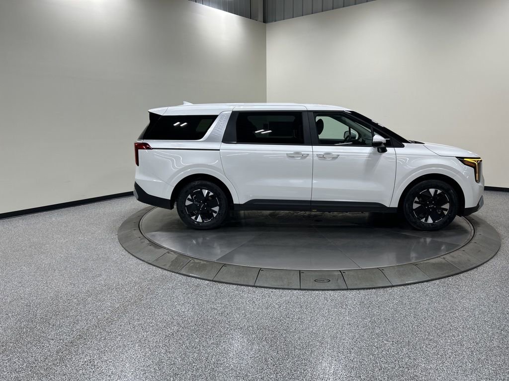 New 2026 Kia Carnival LXS image 5