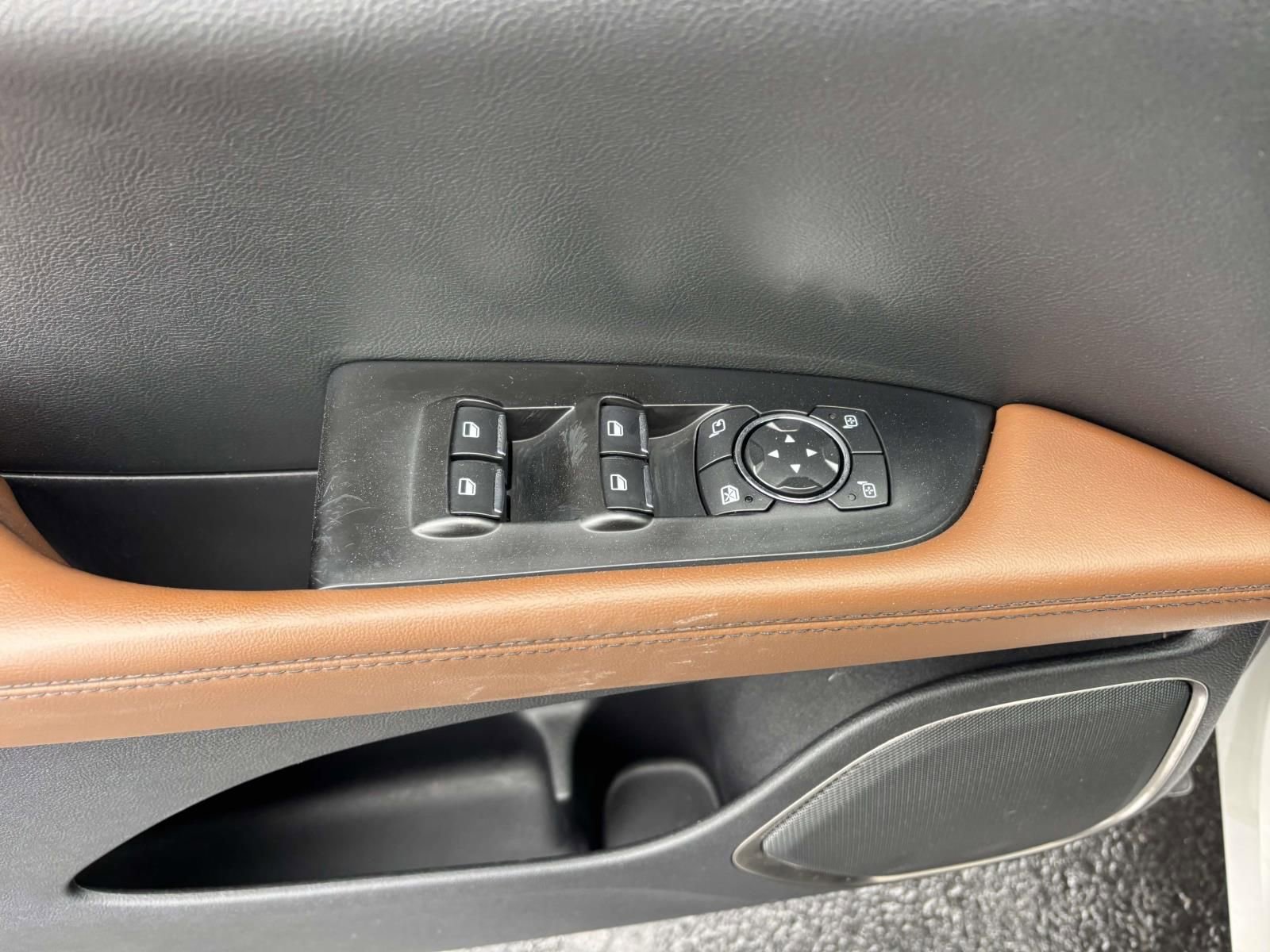 Used 2021 Lincoln Nautilus Reserve image 15