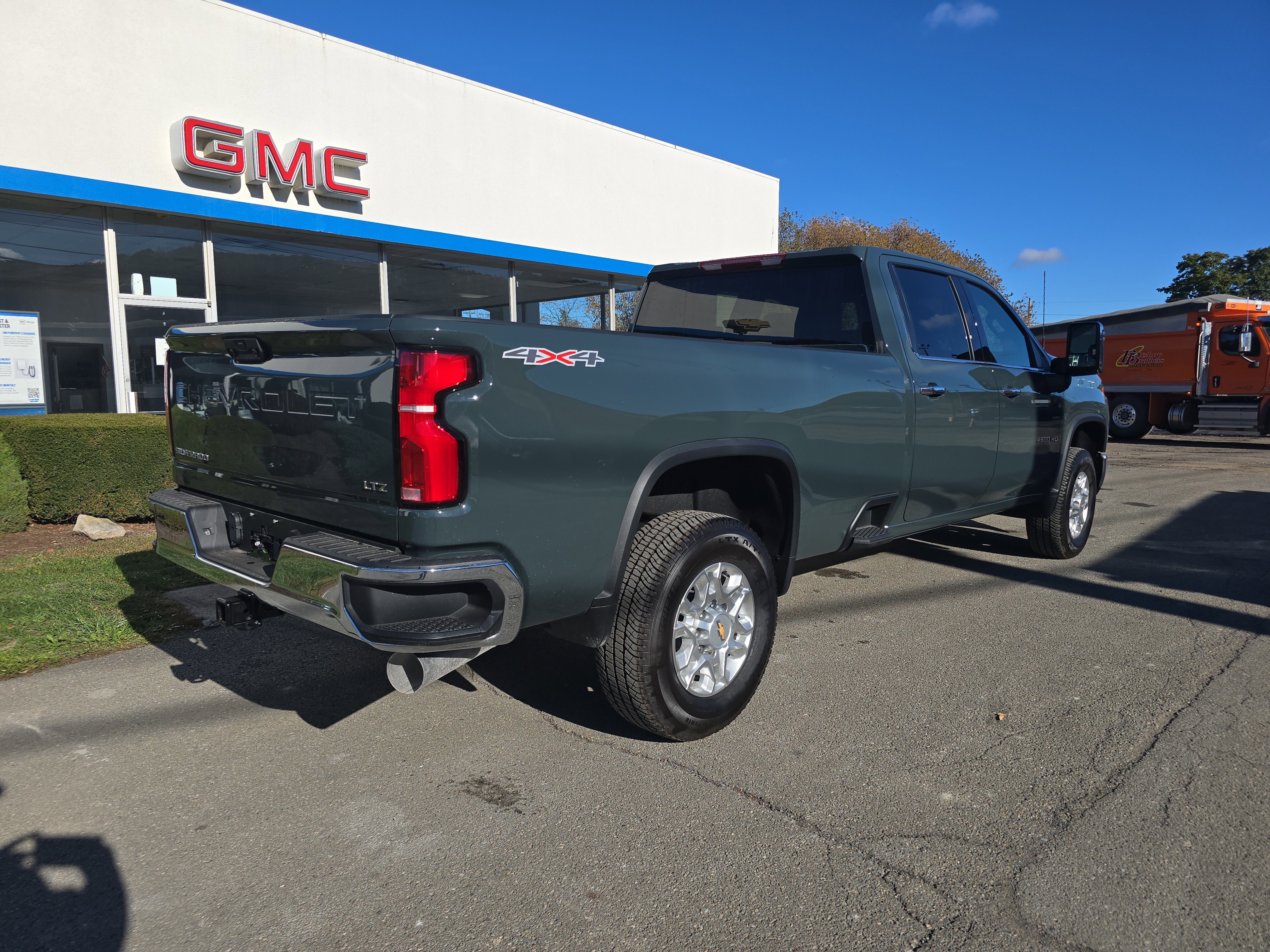 Used 2025 Chevrolet Silverado 2500 LTZ w/ Snow Plow Prep/Camper Package image 3
