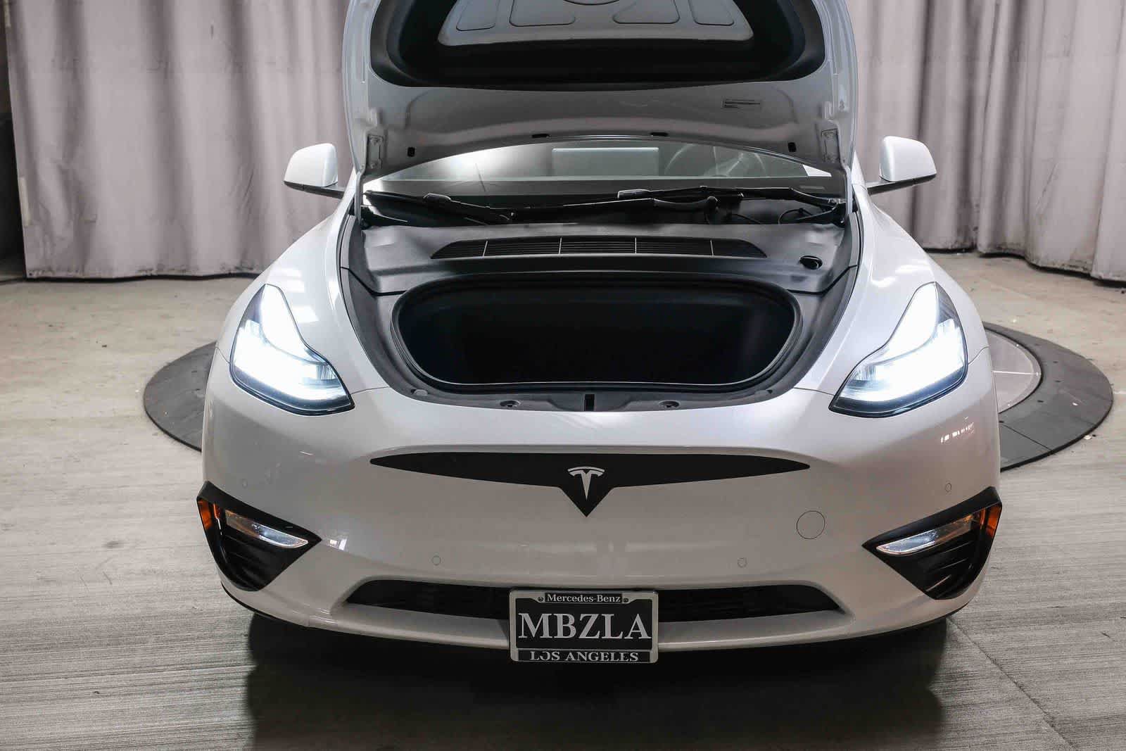 Used 2022 Tesla Model Y Long Range AWD/4WD image 28