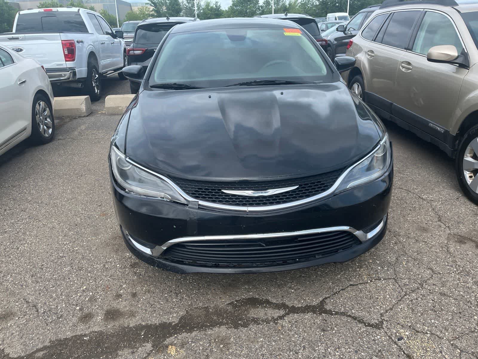 Used 2016 Chrysler 200 Limited FWD image 19