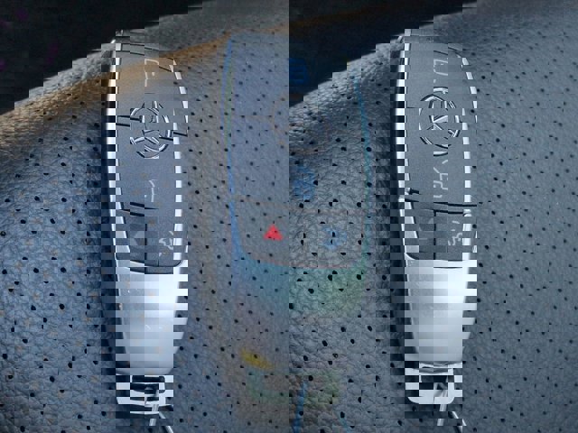 Certified 2022 Mercedes-Benz GLC 300 image 29