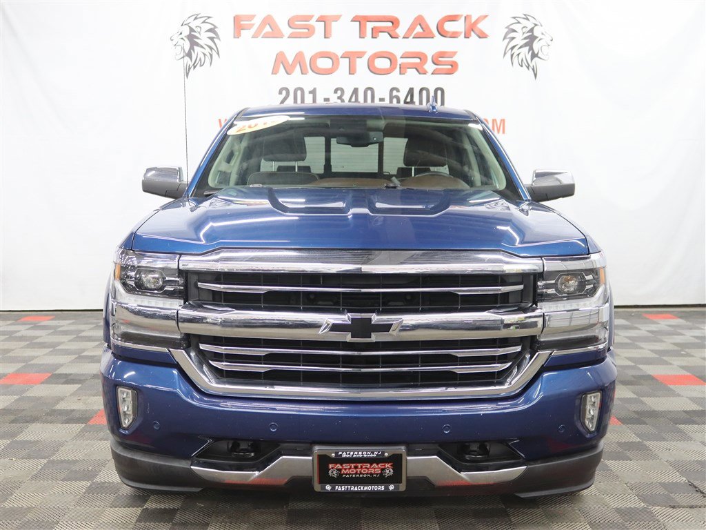 Used 2018 Chevrolet Silverado 1500 High Country image 2