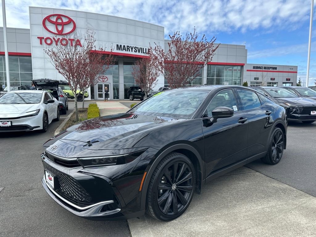 Certified 2025 Toyota Crown Nightshade image 1