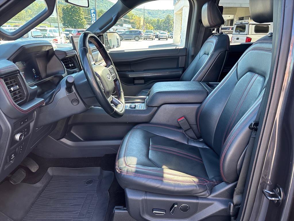 Used 2022 Ford Expedition Limited AWD/4WD image 9