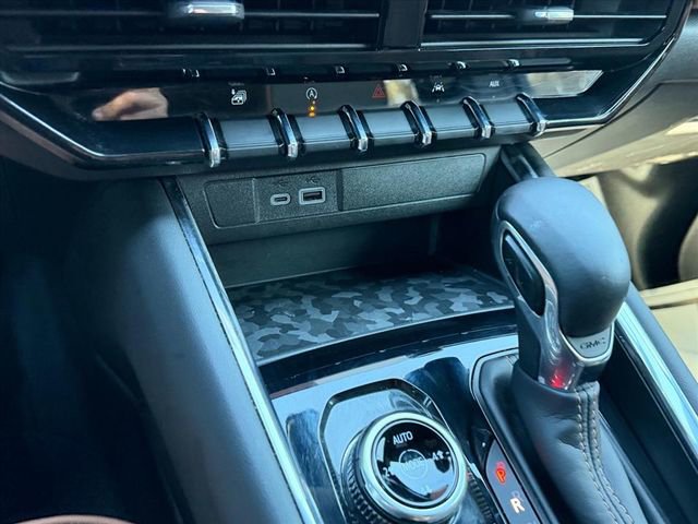 Used 2024 GMC Canyon AT4 image 26