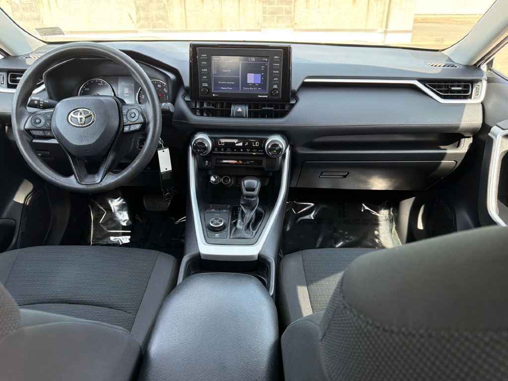 Used 2021 Toyota RAV4 LE AWD/4WD image 14
