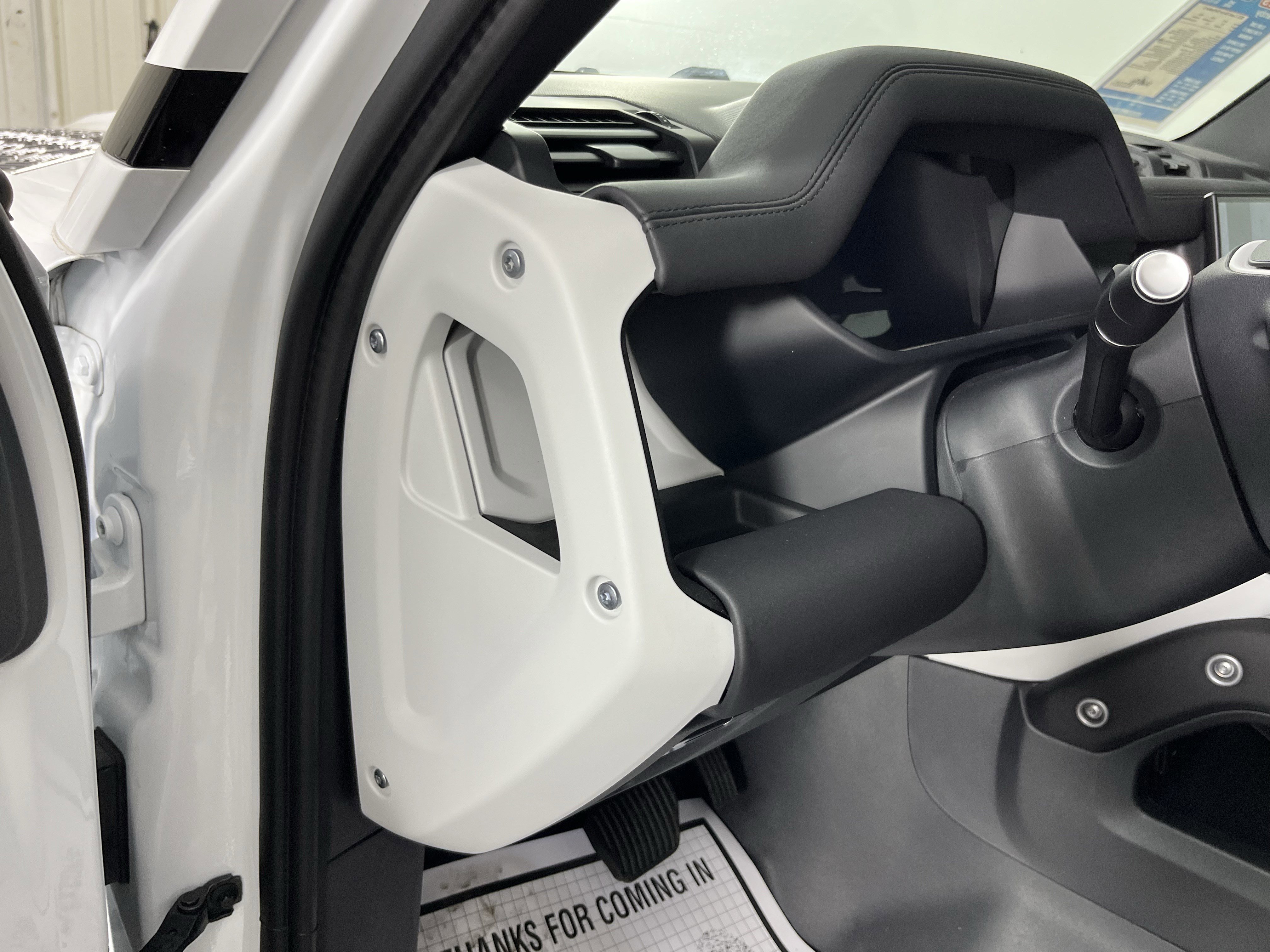 Used 2025 Land Rover Defender 110 S AWD/4WD image 19