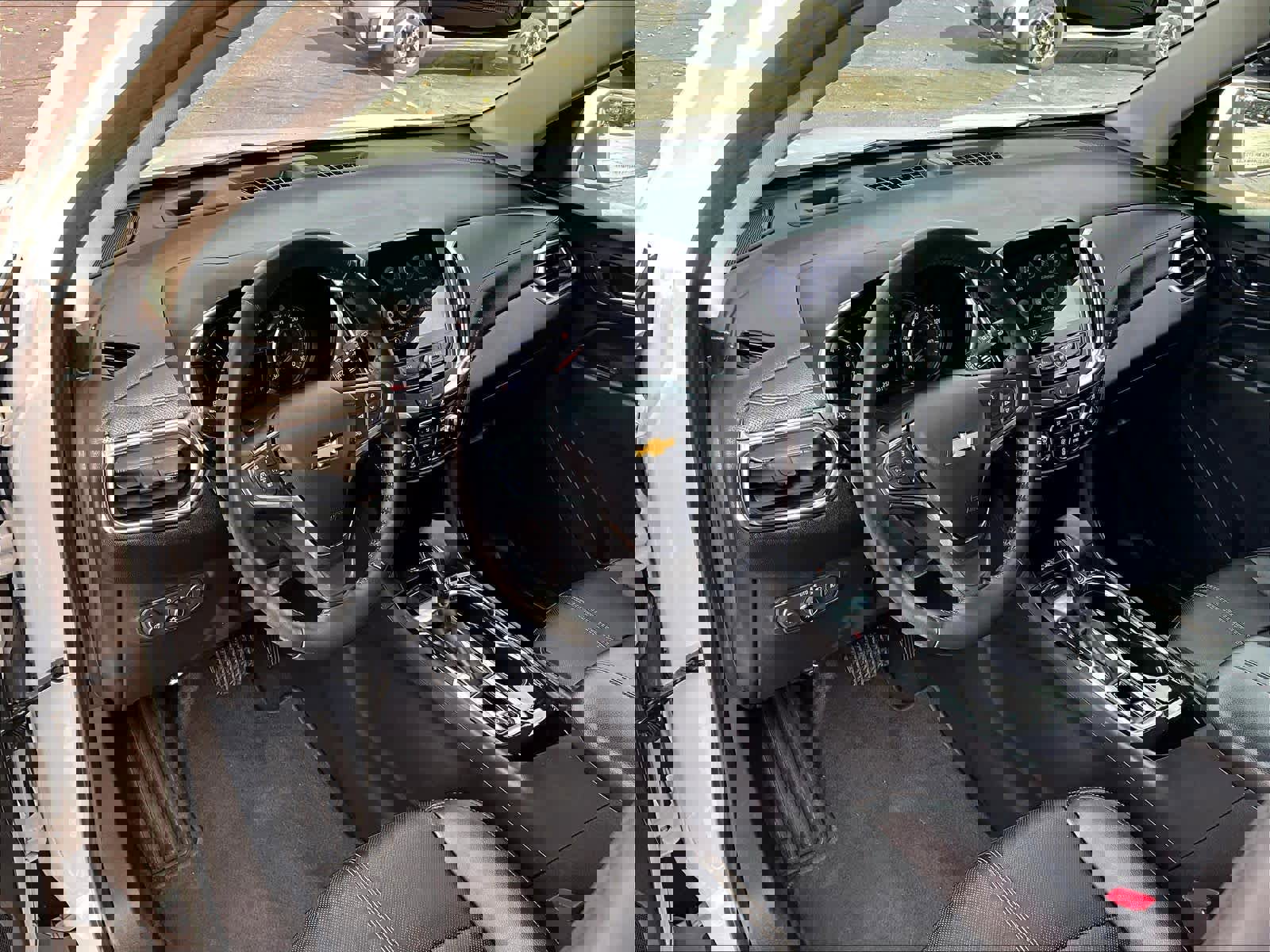 Used 2022 Chevrolet Equinox Premier image 8