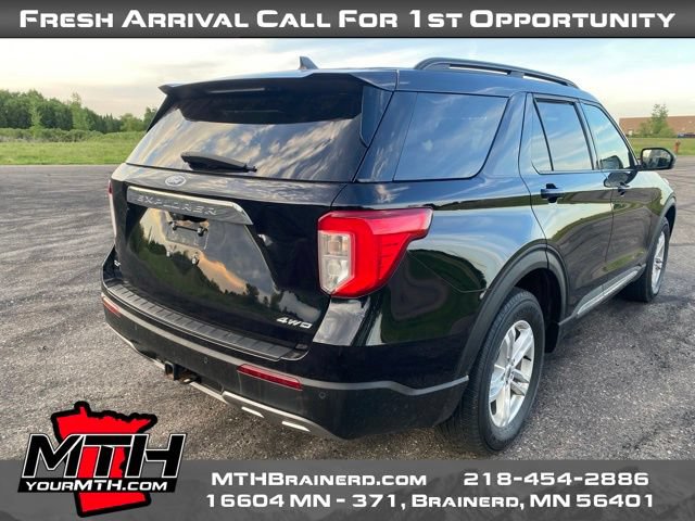 Used 2022 Ford Explorer XLT w/ Equipment Group 202A AWD/4WD image 8