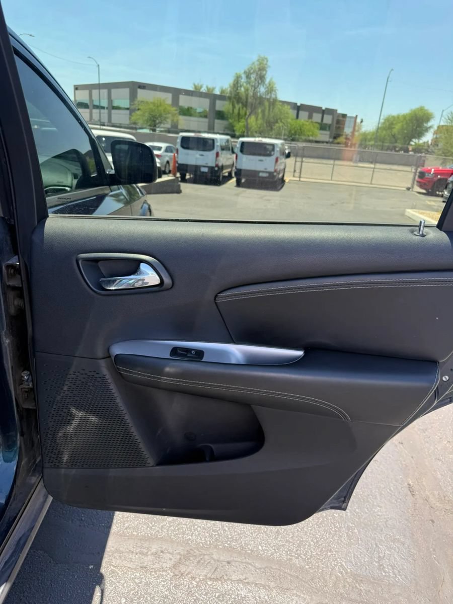 Used 2013 Dodge Journey Crew w/ Flexible Seating Group FWD image 12