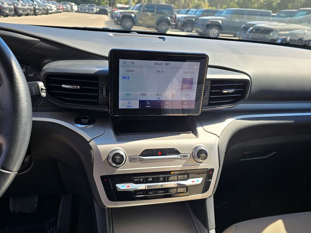 Used 2022 Ford Explorer XLT image 21