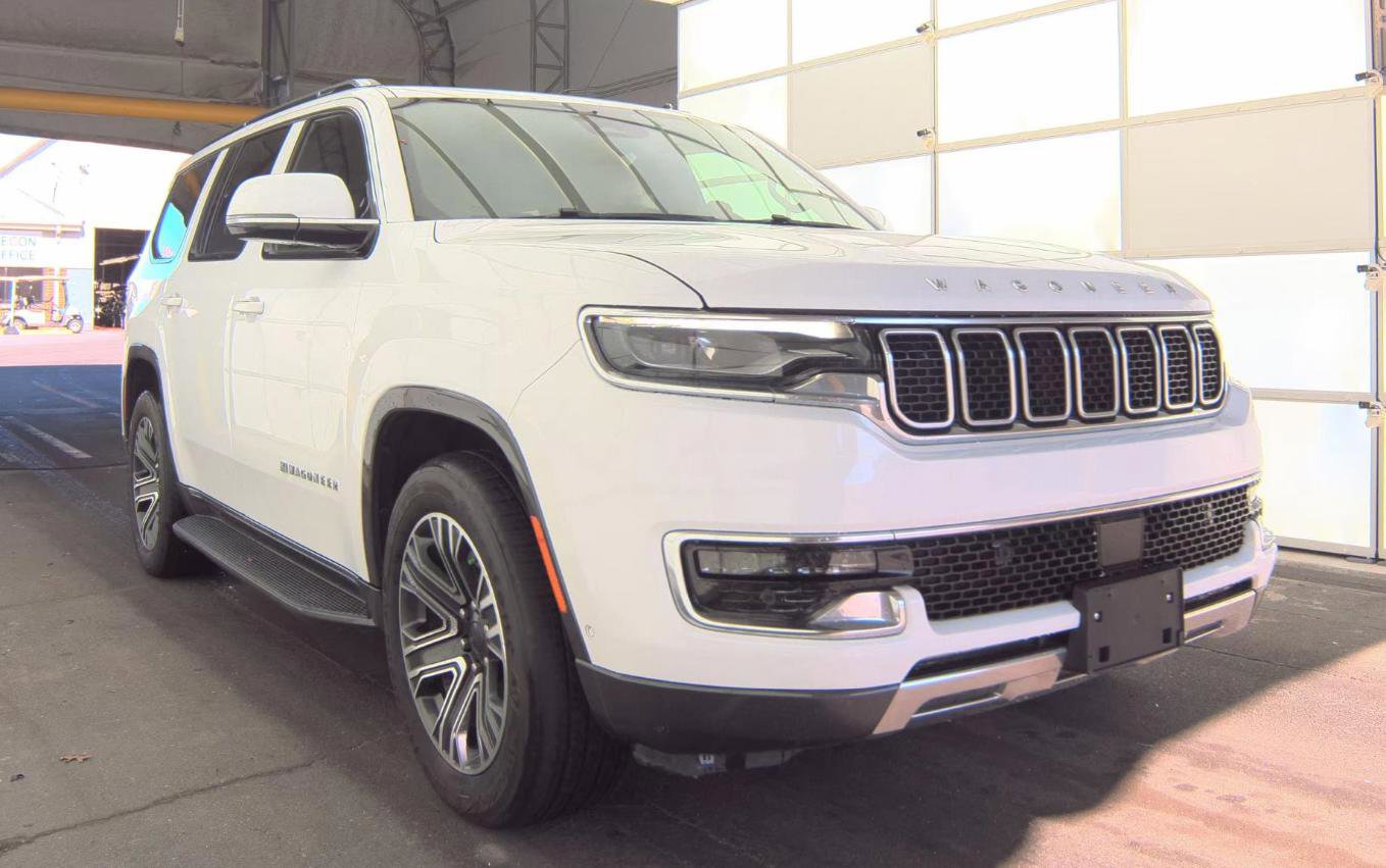 Used 2022 Jeep Wagoneer Series III image 3