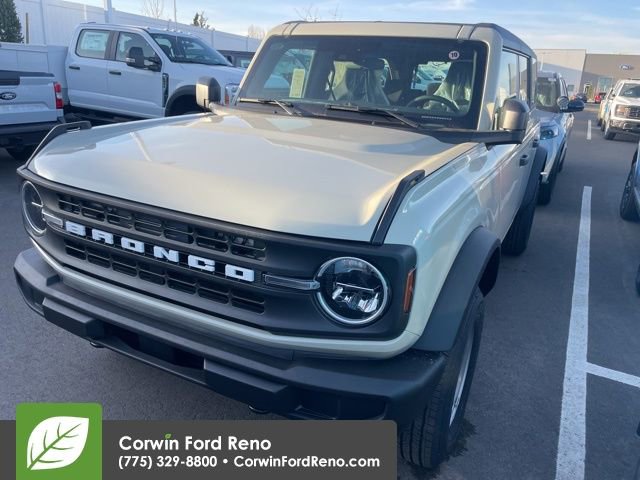 New 2025 Ford Bronco 4-Door image 2