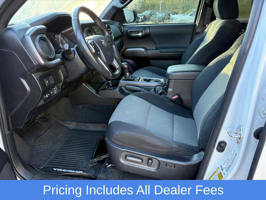 Used 2020 Toyota Tacoma TRD Sport w/ Technology Package AWD/4WD image 16