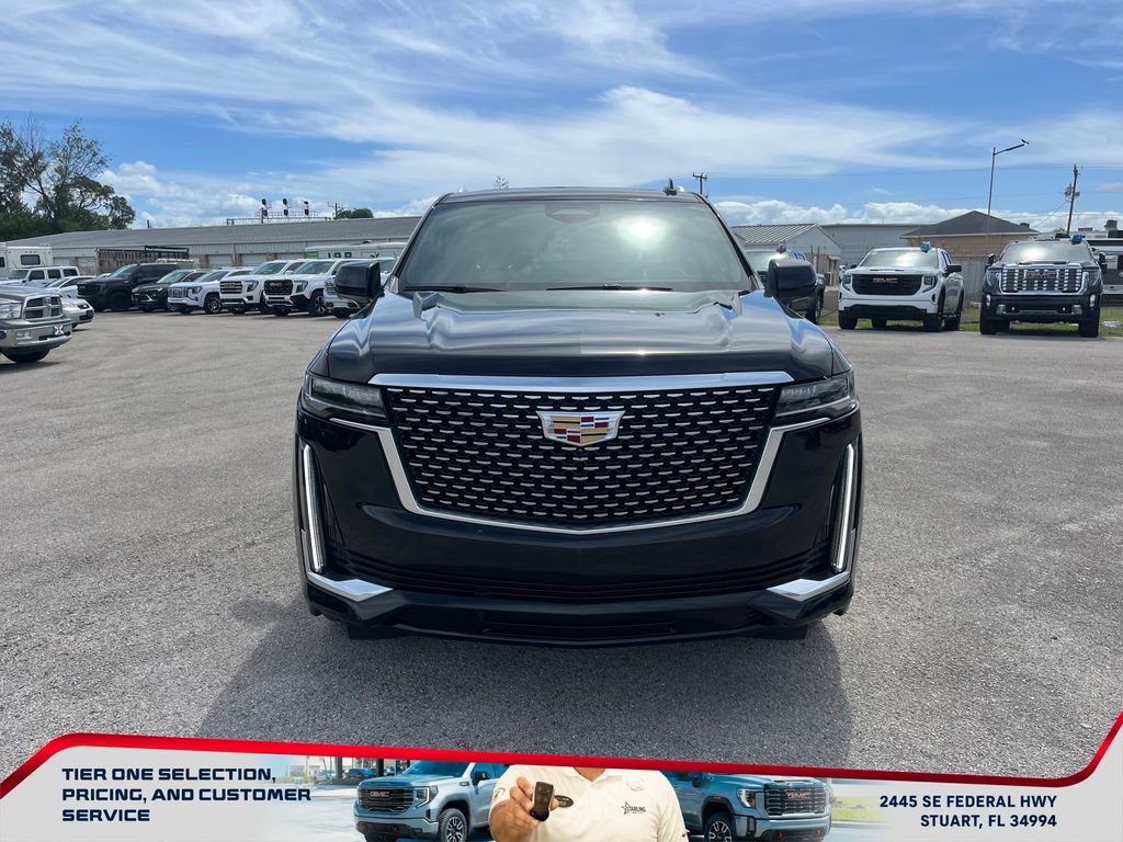 Used 2023 Cadillac Escalade Premium Luxury w/ Performance Package image 3